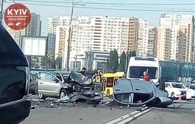 В Киеве в страшном ДТП погибли четыре человека