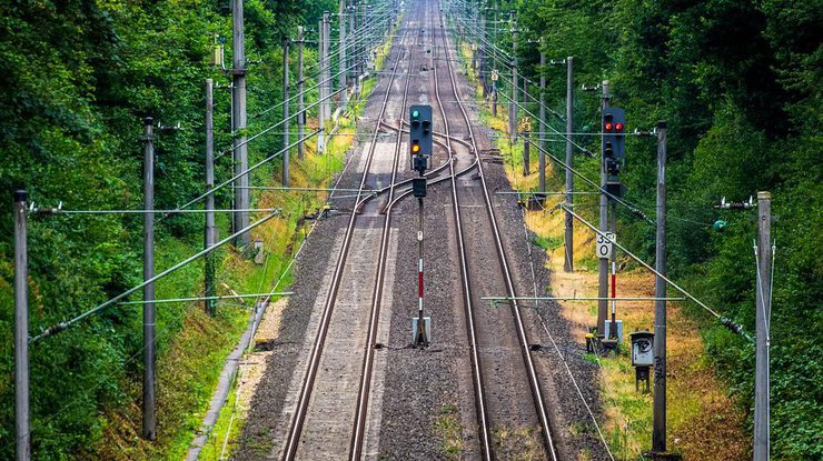 Под Кировоградом поезд насмерть переехал мужчину/ Фото: Pixabay