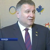 У Канаді міністр МВС обговорив закупівлі летальної зброї
