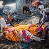 В Индии покойник "ожил" на похоронах