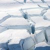 В Арктике с неба сыпится пластик