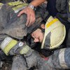 Пожар в Днепре: во время обвала пострадали спасатели 