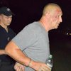В Николаеве пьяный таксист напал на полицейских (видео)