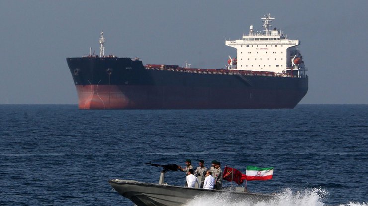 Иран захватил нефтяной танкер в Персидском заливе