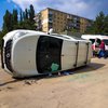 Серьезное ДТП в Днепре: Renault врезался в Toyota и перевернулся