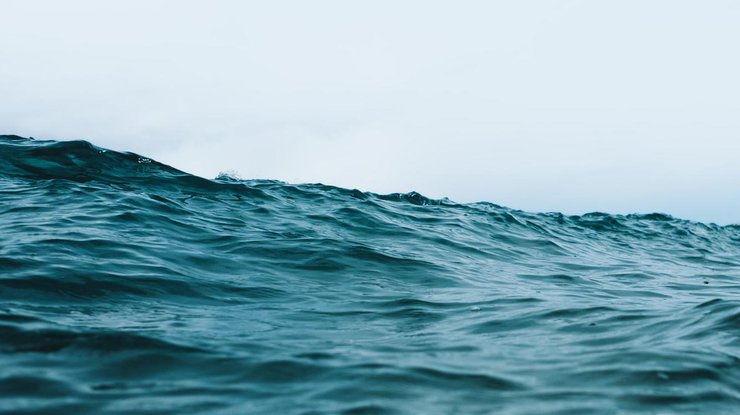 Под Одессой в море нашли труп ребенка