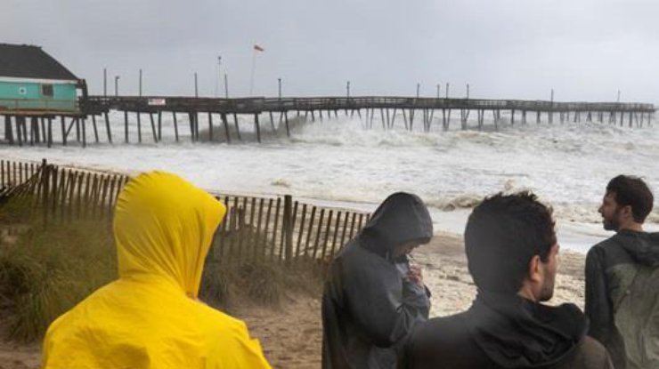 Ураган "Дориан, фото: EPA