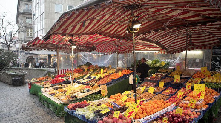 В Киеве мужчина пырнул ножом продавца фруктов / Фото: depositphotos