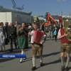 Тисячі літрів пива, паради та розваги: у Німеччині стартує Октоберфест