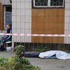 В Киеве во дворе дома до смерти забили мужчину (видео)