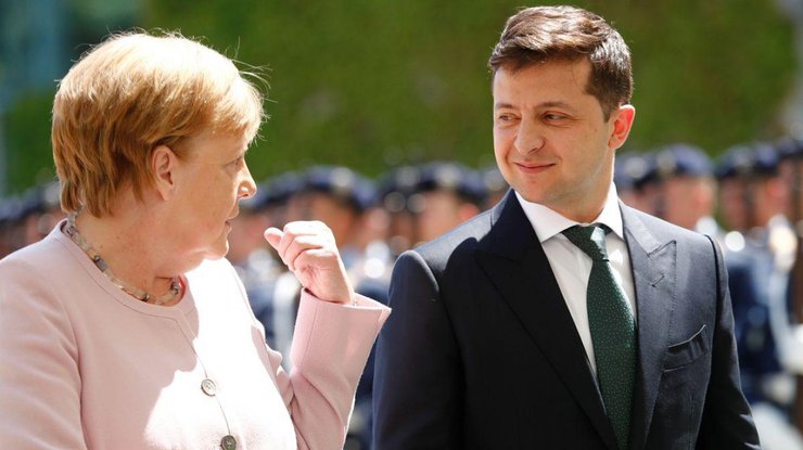 Фото: Ангела Меркель и Владимир Зеленский / АП