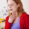 Как избавиться от боли в горле: советы медиков 