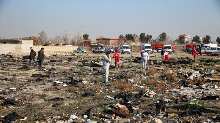 Фото: авиакатастрофа в Иране / Reuters