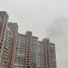 Огонь и клубы дыма: в Киеве горит многоэтажка (фото)