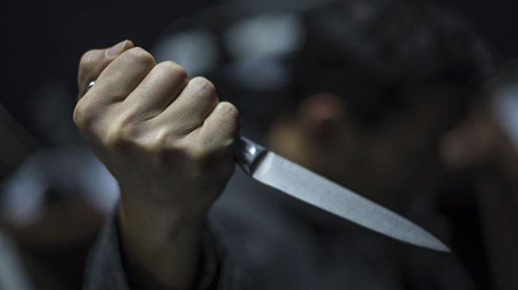 Фото: на женщину напали с ножом / sm-news.ru