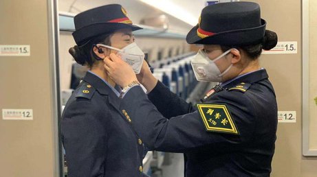 Китайский город ввел военное положение из-за коронавируса