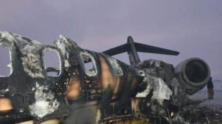 Фото: в Ираке разбился военный самолет / elnashra.com