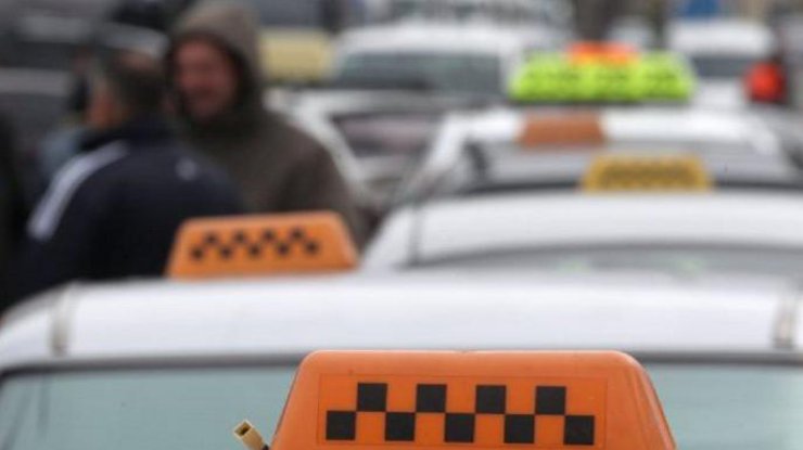 Таксист выгнал пассажира / Фото: bigkiev