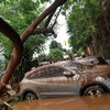 Жуткое наводнение в Индонезии "унесло" жизни людей