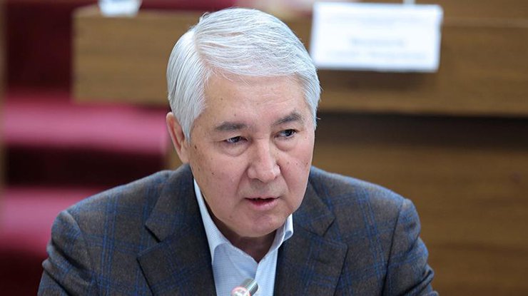 Новоизбранный спикер парламента Кыргызстана - Мыктыбек Абдылдаев уходит в оставку/Фото: myseldon
