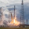 SpaceX отправила на орбиту новую партию спутников (видео)