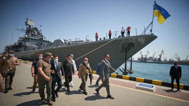 В Москве считают, что создание Украиной военных баз на Черном море угрожает стабильности в регионе