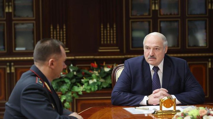 Президент Беларуси призвал Украину не вмешиваться в дела его страны