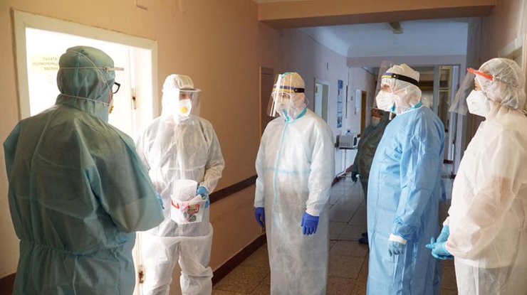 В Украине назревает дефицит больничных мест для лечения коронавируса