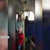 У Сумах пасажир тролейбуса напав на водія (відео)
