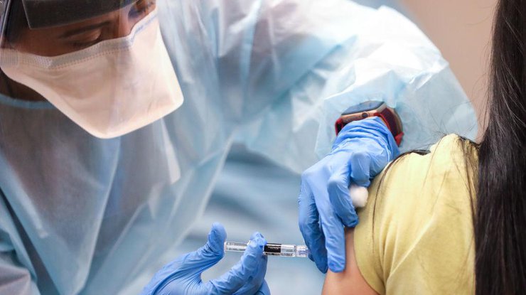 Вакцина от коронавируса/ Фото: Getty Images