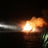 В Киеве случился масштабный пожар на яхте (видео)