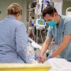 Украина вдвое увеличит количество больничных мест для больных COVID-19