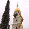 Святкові клопоти: у Києві розпочали підготовку до Нового року