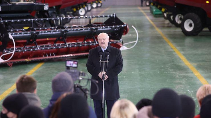 По словам Лукашенко, американцы "качают всю планету"