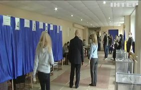 Спостерігачі ГО "ОПОРА" заявили про масові порушення на місцевих виборах в Україні