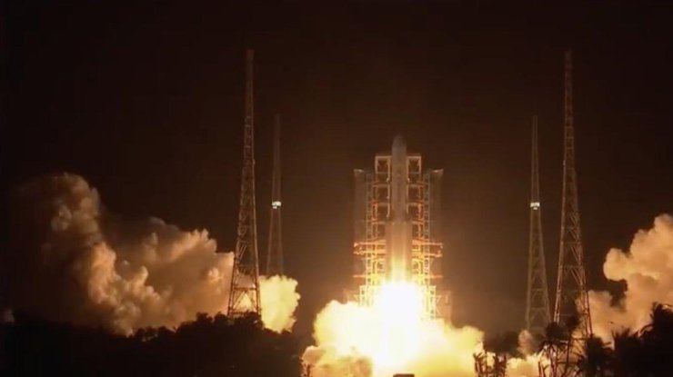 Китай запустил ракету-носитель на Луну/фото: twitter