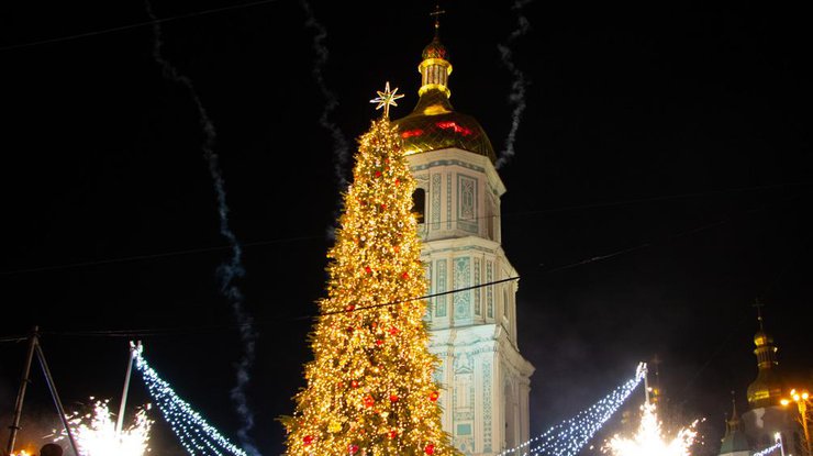 Новогодняя елка в Киеве/ фото: Информатор
