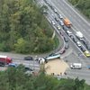 В Киеве перевернутый грузовик парализовал Кольцевую дорогу  (видео)