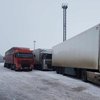 В трех украинских регионах остановился транспорт: что произошло