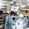 Во Львове операцию впервые провел робот-хирург Da Vinci