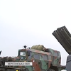 Українські військові на кордоні із Кримом тренуються розгортати "Смерчі"