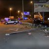Автотроща під Києвом: людей викинуло на проїжджу частину