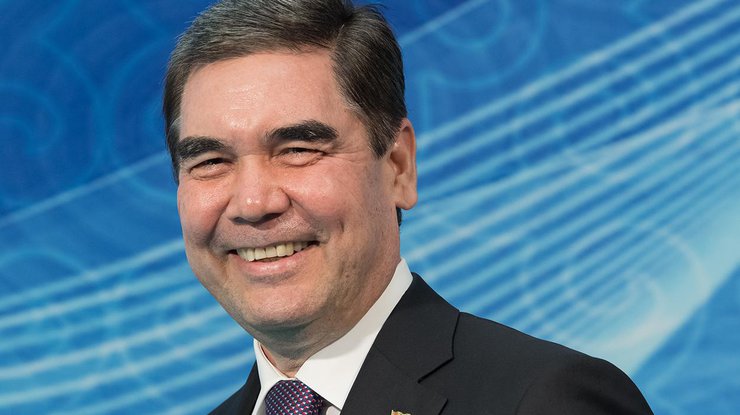 Президент Туркменистана и члены совбеза сожгли 122 килограмма наркотиков