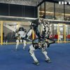Американські розробники навчили роботів запальному танцю