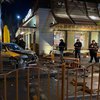 В Одессе автомобиль влетел в McDonald’s: есть пострадавшие (фото, видео)