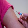 Вакцинация от коронавируса: украинцев разделили на 3 группы 