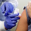 В Британии зафиксировали случаи аллергии на вакцину Pfizer