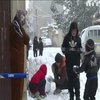 Північ Сирії засипало снігом (відео)