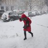 Жуткий ветер и снижение температур: украинцев призвали быть осторожными