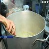 "Шеф-кухар для бідних": у Римі чоловік годує безхатьків